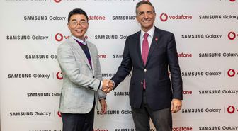 Vodafone ve Samsung'dan Mobil Dünya Kongresi'nde yeni 5G'li cihaz işbirliği