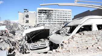Albüm: Abd-İsrail Saldırılarının Ardından Tahran'da Çok Sayıda Bina Hasar Gördü