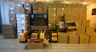 Bursa'da kaçak sigara imalathanesine operasyon: 460 kilo tütün ele geçirildi