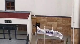 Elazığ'da iki küçük kalpten Türk bayrağına büyük vefa
