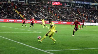 Ziraat Türkiye Kupası: Gaziantep FK: 0 Fenerbahçe: 1 (İlk yarı)