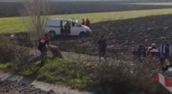 Amasya'da minibüs tarlaya uçtu; 8 yaralı