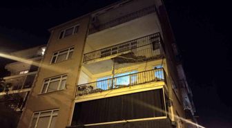 Üsküdar'da binanın balkonunda kısmi çökme meydana geldi