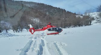 Yoğun Kar Yağışı Nedeniyle Hava Ambulansı İle Hastaneye Kaldırıldı