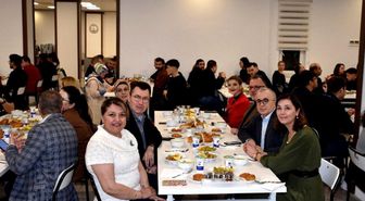 ESOGÜ Hastanesi'nde hastane personeli ve hasta yakınları iftarda bir araya geldi