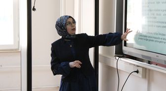 Doğuştan Engelli Öğretmenin Başarı Hikayesi