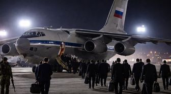 Bomba iddia: Rus kargo uçağı indi, onlarca İranlı diplomat ülkeyi terk etti