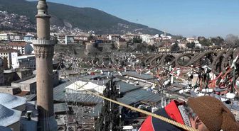 Bursa'nın mahyasında alışılagelmişin dışına çıkılıyor