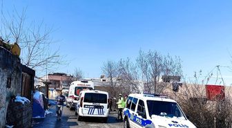 Kurtalan'da camiden çıktıktan sonra otomobilin çarptığı yaşlı adam yaralandı