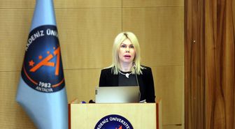 Prof. Dr. Özkan: 'Kadınlarını geri bırakan toplumun ileri gitmesi imkansız'