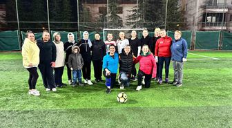 Kadınlar futbol maçıyla günlerini kutladı