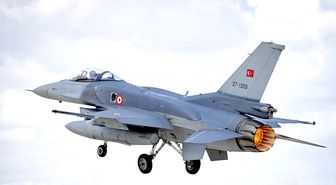 Türkiye'nin Kıbrıs'ın kuzeyine savaş uçağı konuşlandırması ne anlama geliyor?