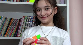 10 yaşındaki Lina, matematikte dünya birincisi oldu