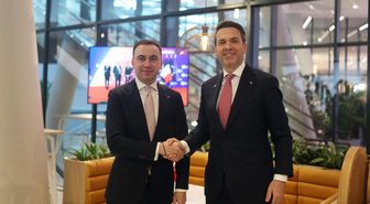 Bakan Bayraktar, 2'nci Nükleer Enerji Zirvesi kapsamında temaslarda bulundu