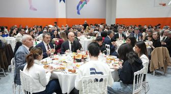 Milli Eğitim Bakanı Yusuf Tekin, Erman Ilıcak Fen Lisesi'nde öğrencilerle buluştu