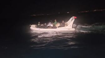 Bodrum'da 21 kaçak göçmen ve 1 göçmen kaçakçısı şüphelisi yakalandı