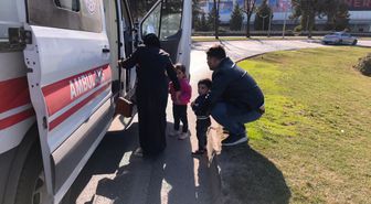 Bursa'da motosiklet devrildi: Aynı aileden 4 yaralı