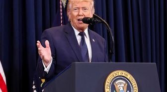Trump'ın tek cümlesiyle petrol 30 dolar düşerken altın uçuşa geçti