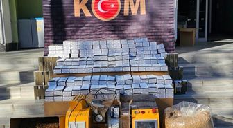 Uşak'ta çok sayıda kaçak makaron ve tütün ele geçirildi