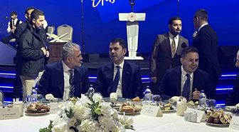 Bakan Kurum: 'Devlet ve millet el ele vererek, asrın felaketini, asrın dayanışmasına dönüştüren büyük bir seferberlik başlattık'