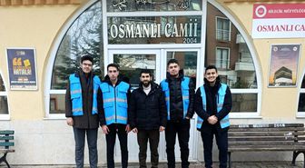 Bilecik'te KYK öğrencileri camiyi temizledi, ihtiyaç sahiplerine kumanya ulaştırdı