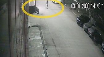 Çorum'da lastikçi dükkanının kundaklama anı kamerada