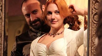 Halit Ergenç ve Meryem Uzerli 15 yıl sonra aynı projede buluşuyor