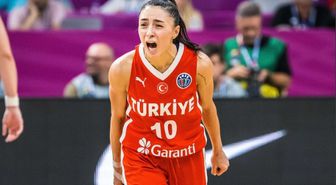 Şerife Alperi Onar kimdir, Şerife Alperi Onar kaç yaşında, nereli, evli mi, bekar mı, hangi takımlarda oynadı?