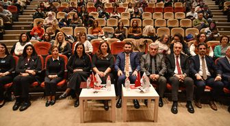 Uzmanlar uyardı: 'Siber zorbalık çocukların odasına kadar girdi'