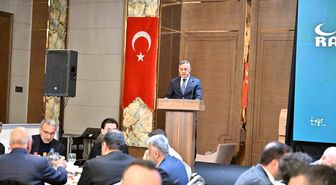 İş dünyası, kamu yöneticileri ve çocuklar aynı iftar sofrasında buluştu