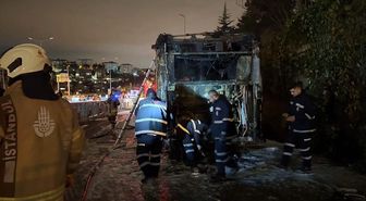 15 Temmuz Şehitler Köprüsü'nde metrobüs alev alev yandı: Yolcular tahliye edildi
