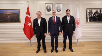 Çalışma ve Sosyal Güvenlik Bakanı Vedat Işıkhan, Memur-Sen yöneticilerini kabul etti