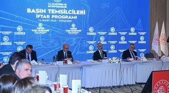 Bakan Uraloğlu: Türk sahipli 14 gemi Hürmüz'de bekliyor