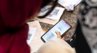 Sınırda gizli bağlantılar ve VPN: İran halkı yurt dışındaki aileleriyle nasıl iletişim kuruyor?