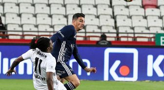 Trendyol Süper Lig: Antalyaspor: 0 Gaziantep FK: 0 (İlk yarı)