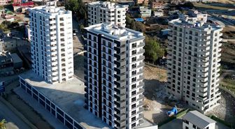 Turgay Canver ve Begüm Canver, Adana'da modern yaşam alanları inşa ediyor