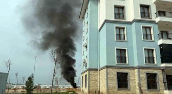 Deprem konutları yakınında yakılan ateş paniğe neden oldu