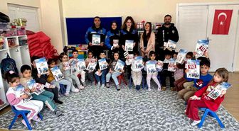 Kars'ta minik öğrencilere polislerden güvenlik eğitimi