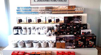 Şanlıurfa'da 5 bin 700 paket gümrük kaçağı sigara ele geçirildi