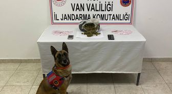 Van'da Mezarlık Yakınında 1 Kilo 64 Gram Skunk Ele Geçirildi