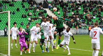 Trendyol 1. Lig: Sakaryaspor: 2 Vanspor FK: 1