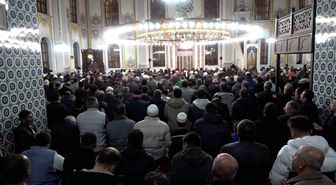 Bolu'da Kadir Gecesi'nde camiler doldu taştı