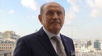 Kadir Topbaş'ın mezarı neden Fatih Camii'nde? Fatih Camii haziresinde kimler yatıyor?