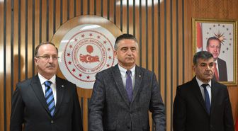 Kaymakamlık binasında ateş açıp, kendini odaya kilitledi
