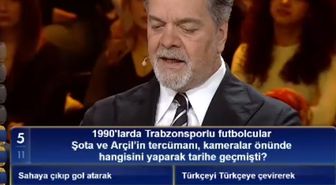 1990'larda Trabzonsporlu futbolcular Şota ve Arçil'in tercümanı, kameralar önünde hangisini yaparak tarihe geçmişti?