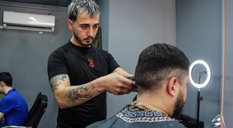 Adana'da bayram öncesi berber randevuları doldu