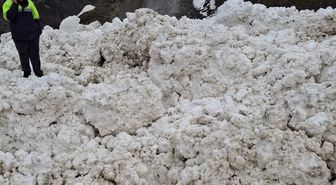 Çatak'ta çığ düştü; 1 mahalle ve 8 mezra ulaşıma kapandı