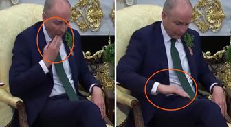 İrlanda Başbakanı Micheal Martin'in Beyaz Saray'daki talihsiz anları: Kameraları unuttu, pantolonundaki lekeyi kendi yöntemiyle temizledi