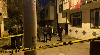 Silahlı kavgada sokaktan geçen genç kız öldü, 1 kişi de yaralı