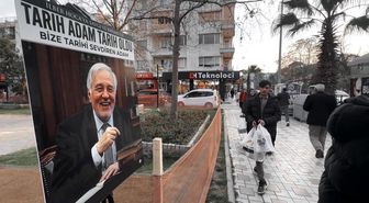 Turgutlu'da esnaftan İlber Ortaylı için helva hayrı